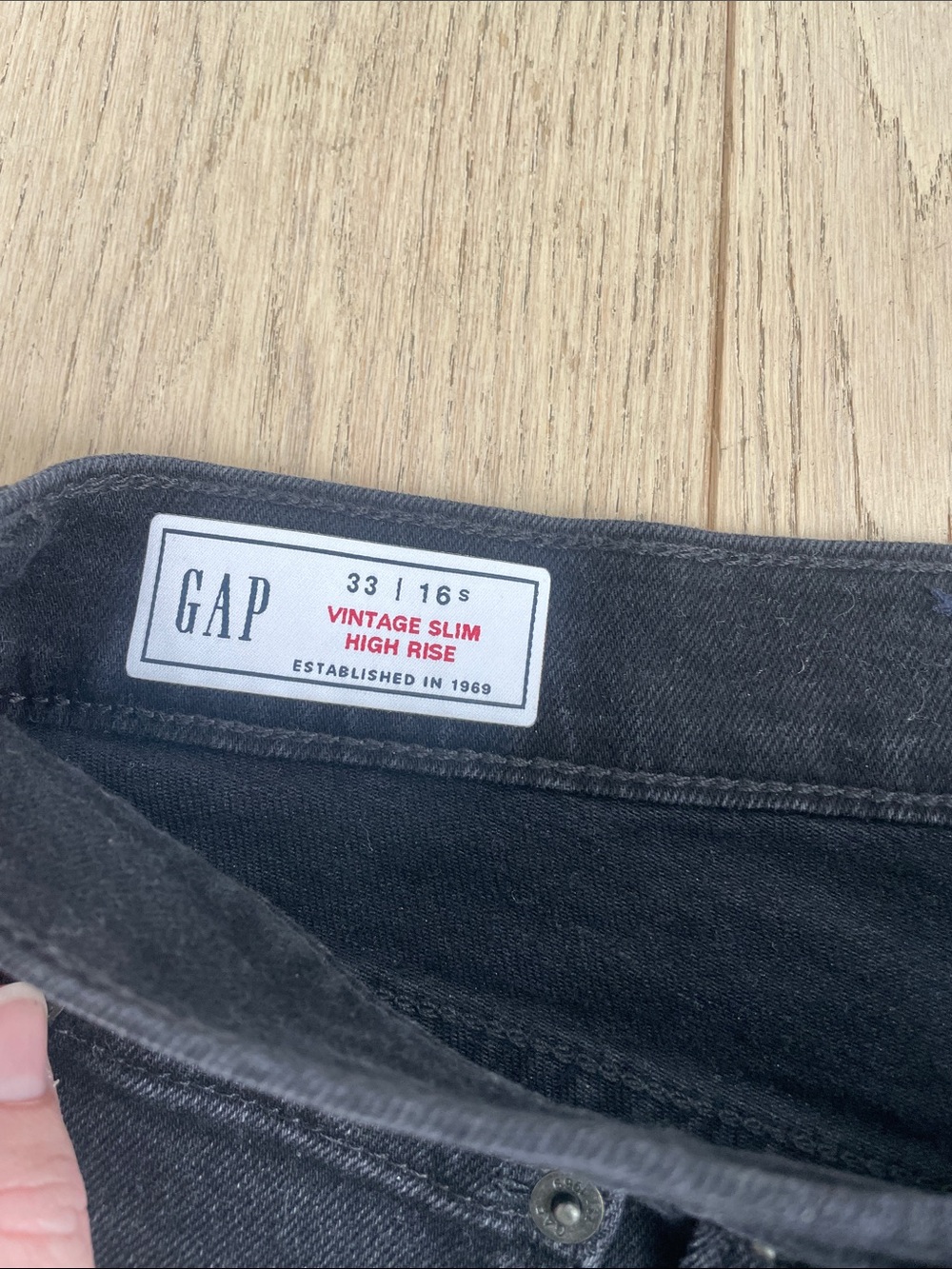 GAP - Women’s Vintage Slim High Rise Jeans NWOT - Picture 2 of 6